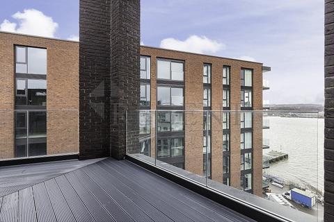 3 bedroom apartment for sale, Echo Court, Royal Wharf, London E16