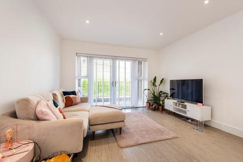 Flat 1, Well Court, 25 Adit Road, Erith, DA8 1FS