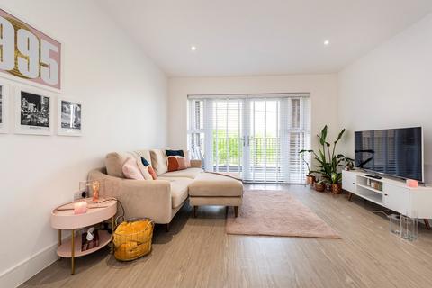 Flat 1, Well Court, 25 Adit Road, Erith, DA8 1FS