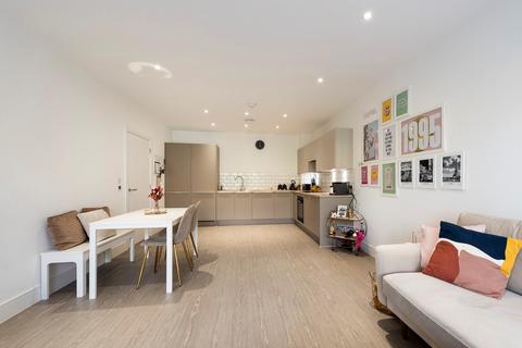 Flat 1, Well Court, 25 Adit Road, Erith, DA8 1FS