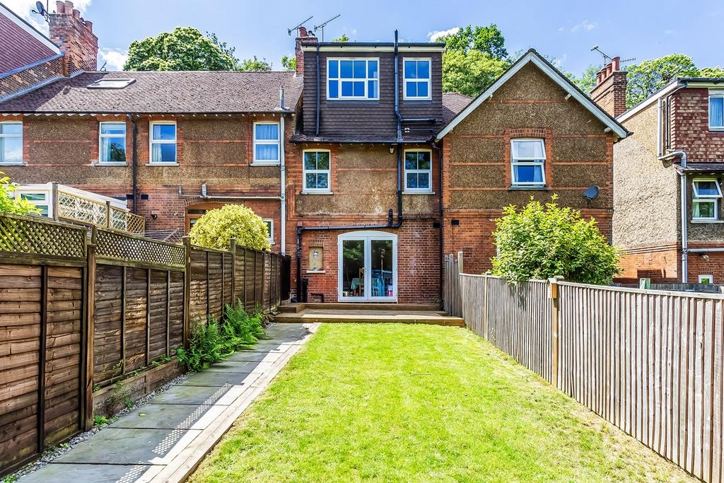 Holyoake Terrace, Sevenoaks, TN13 3 bed terraced house £550,000