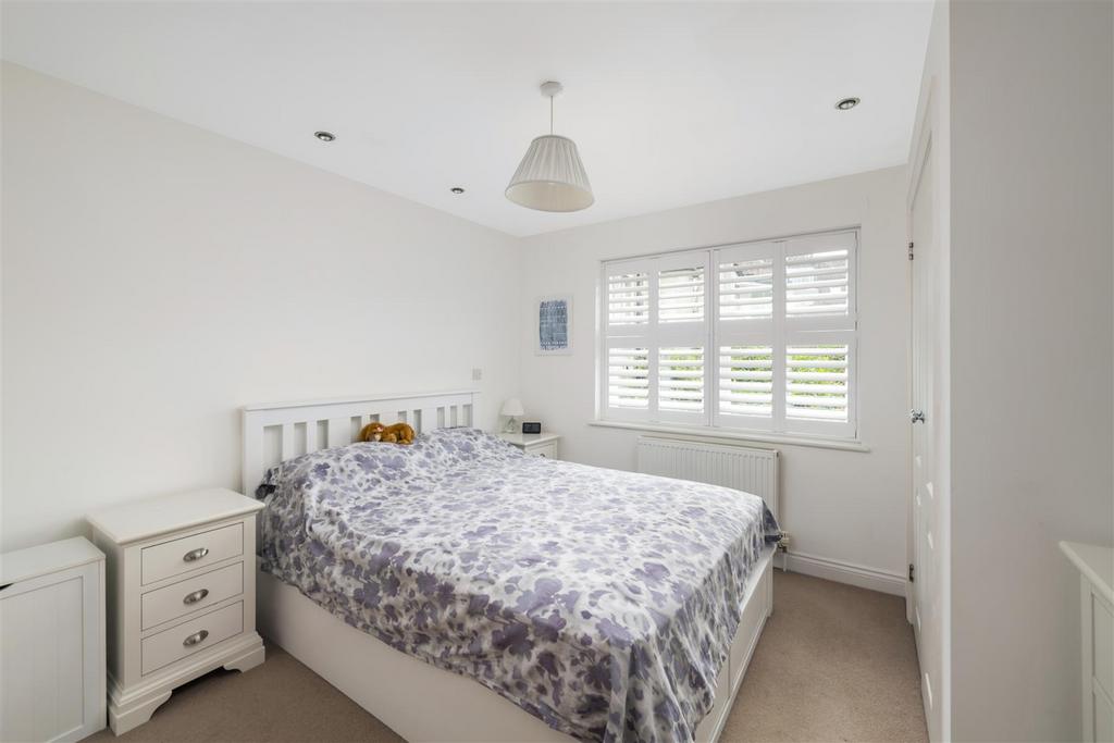 2 Pilgrim Mews internals1 2.jpg