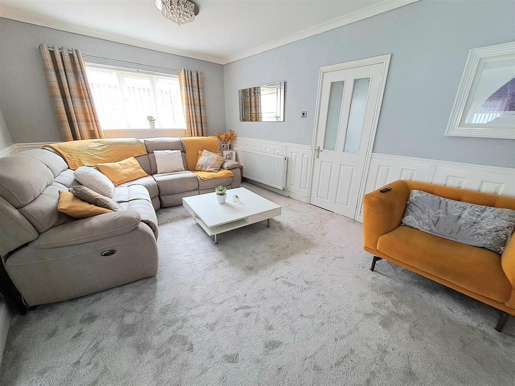 Elmay Road, Sheldon, Birmingham 2 bed semidetached bungalow for sale