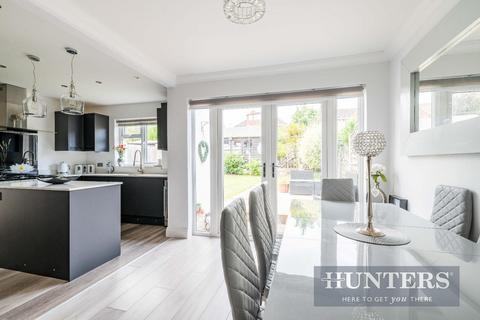 83 Clarkes Avenue, Worcester Park, KT4 8QA
