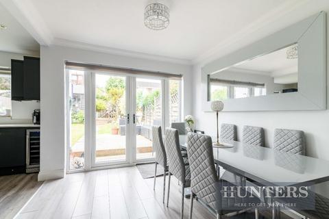 83 Clarkes Avenue, Worcester Park, KT4 8QA