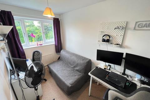 1, Grays Court Firmstone Street, Wollaston, Stourbridge, DY8 4NT