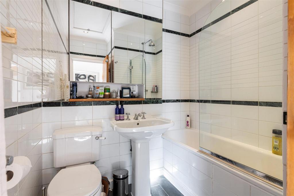 1 Egliston Lawns Bath 1.jpg