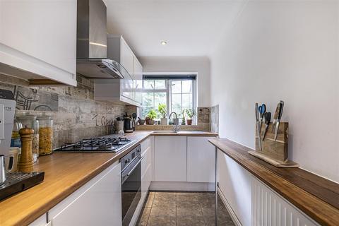 22 Stevens Close, Epsom, KT17 4RG