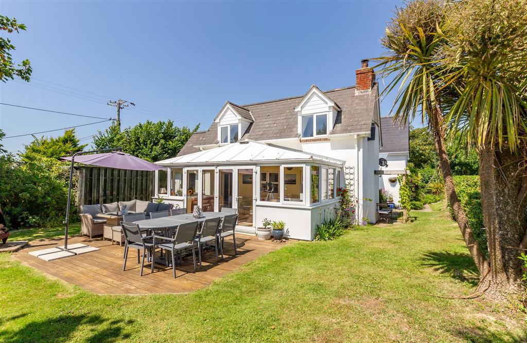 Enclosed Garden Area