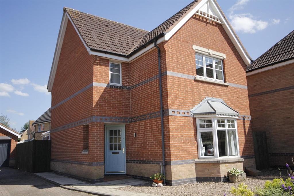 Orchard Close, Wilberfoss, York, YO41 3 bed detached house for sale £