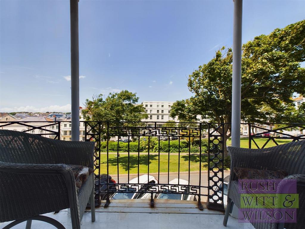 Wellington Square, Hastings 6 bed terraced house for sale £825,000