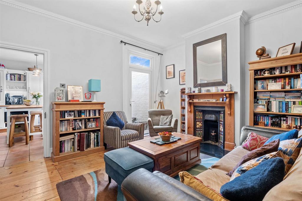 53 St. Dunstan&#39;s Crescent   Sitting room (Brochure