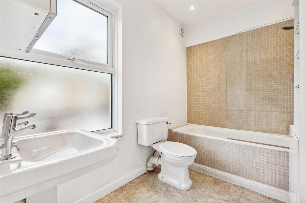 Mulberry Tree Mews, W4 FOR SALE