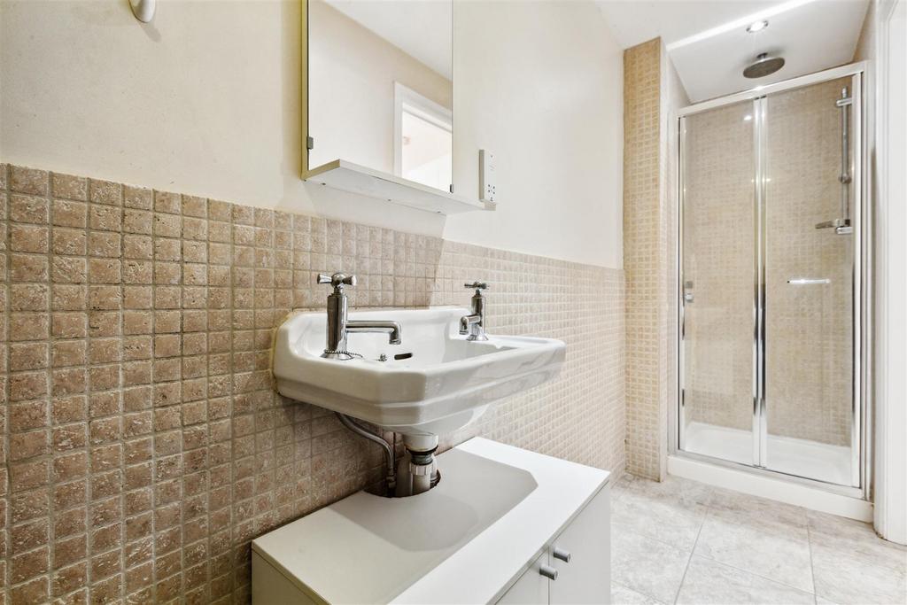 Mulberry Tree Mews, W4 FOR SALE