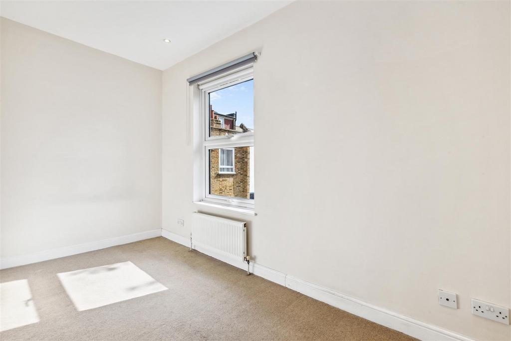Mulberry Tree Mews, W4 FOR SALE
