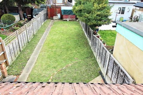 96 Blithdale Road, London, SE2 9HL