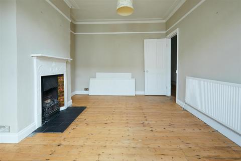 3 Geraldine Road, London, W4 3PA