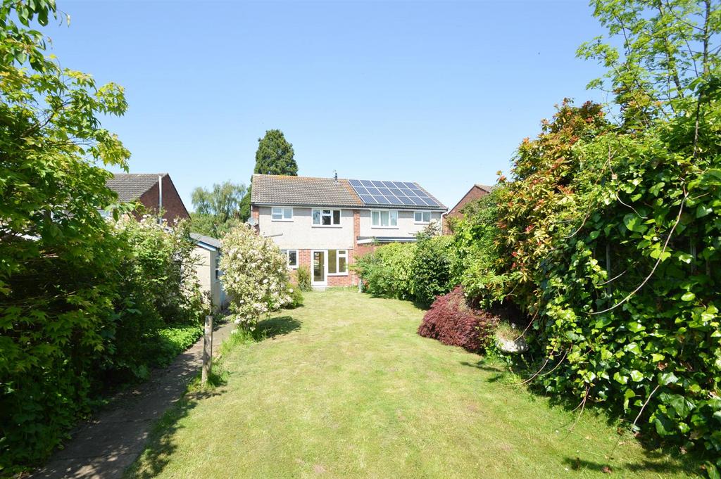 Highfields, Shrewsbury 3 bed semidetached house for sale £300,000