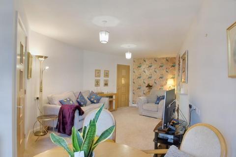 1 bedroom apartment for sale, Chesterton Court, Railway Road, Ilkley