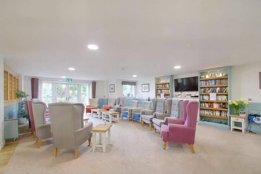 8558557-interior05 (Medium).JPG
