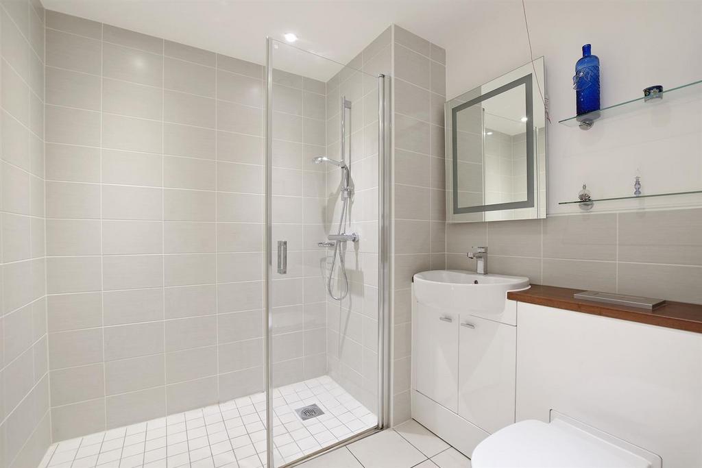 Shower room.jpg