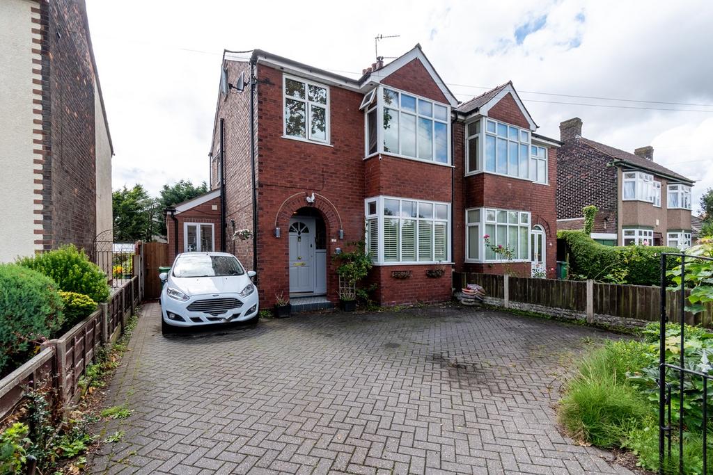 Cinnamon Lane, Fearnhead, Warrington... 3 bed semidetached house £