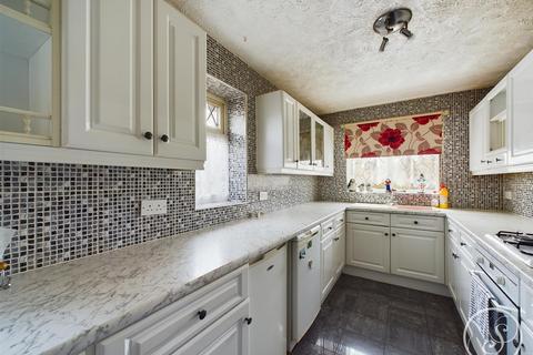 2 Birchfields Close, Leeds, LS14 2JE