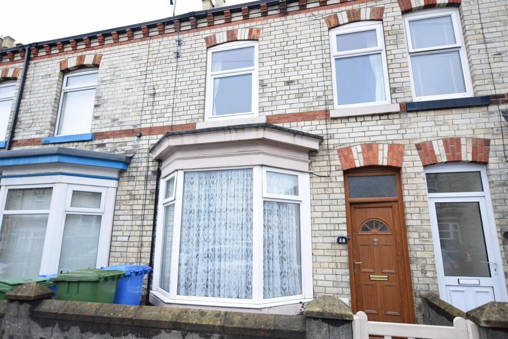 Hampton Road, Scarborough 3 bed terraced house £750 pcm (£173 pw)