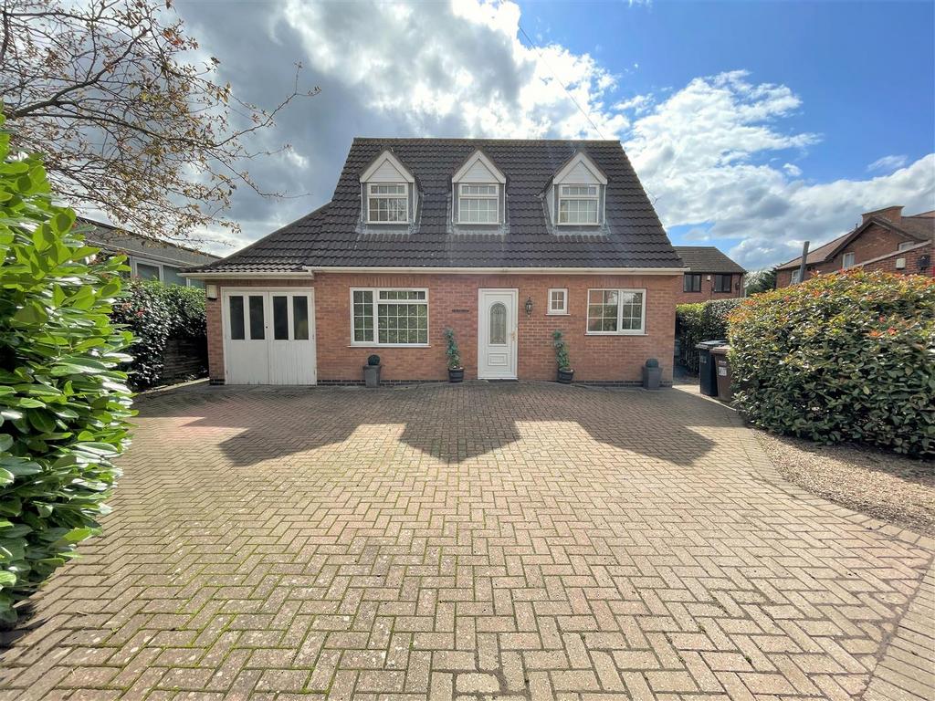 Meadow Lane, Burton Joyce 3 bed detached bungalow for sale £375,000