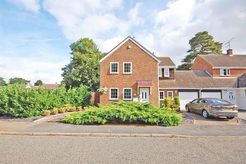 1 Skiddaw Close, Great Notley, Braintree, CM77 7UN