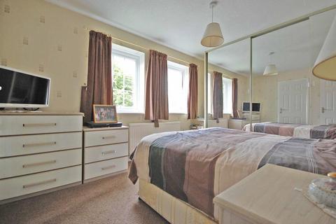 1 Skiddaw Close, Great Notley, Braintree, CM77 7UN