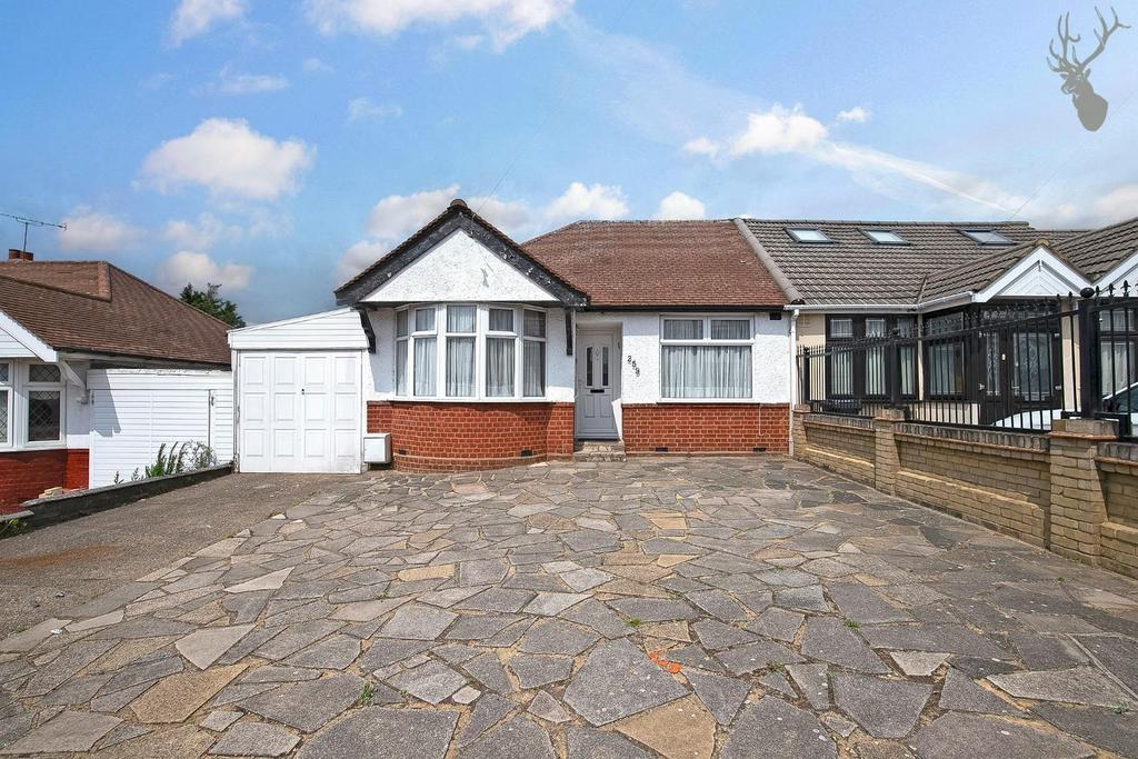 Clayhall Avenue, Ilford 2 bed semidetached bungalow for sale £500,000
