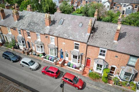 4 bedroom terraced house for sale, Burton Street, Castlefields, Shrewsbury