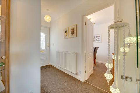 33 Briardene Drive, Gateshead, NE10 8AN