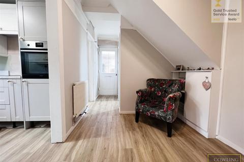 42 Appletree Way, Wickford, SS11 8JN