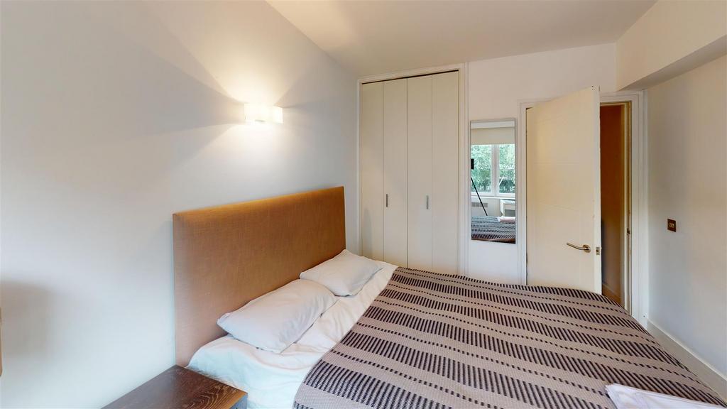 Devonport-Southwick-Street-Hyde-Park-W2-Bedroom(3)