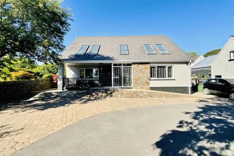 4 bedroom detached house for sale, Danlan Road, Pembrey, Burry Port