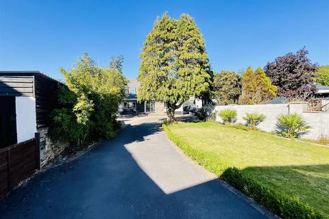 42a Danlan Road, Pembrey, Burry Port, SA16 0UL