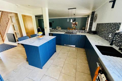 42a Danlan Road, Pembrey, Burry Port, SA16 0UL