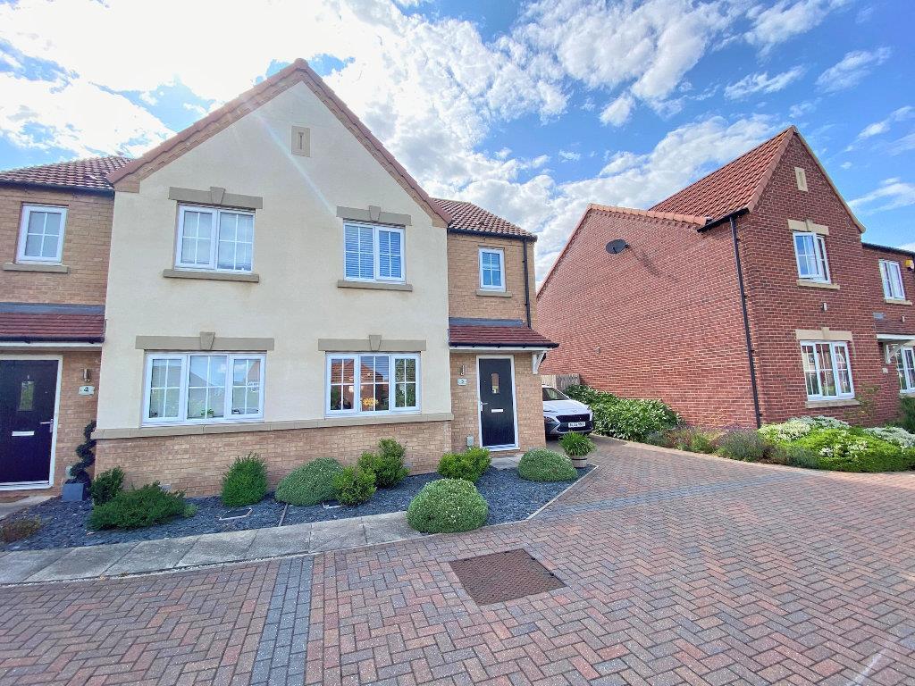 Harewood Close, Cottingham 3 bed semidetached house for sale £220,000
