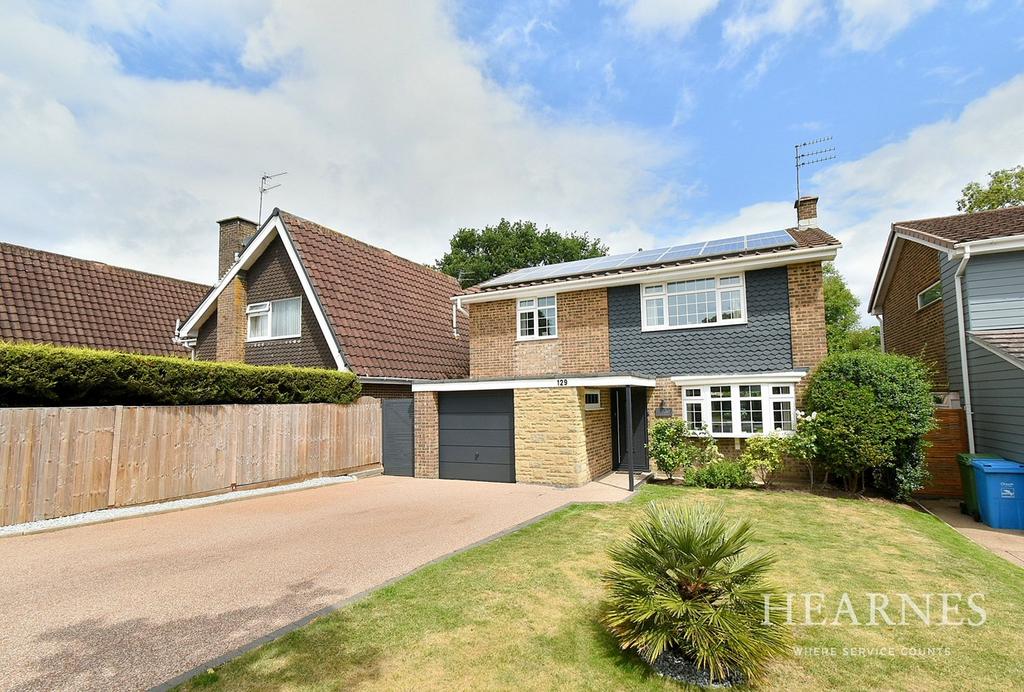 Runnymede Avenue, Bournemouth, BH11 4 bed detached house for sale £