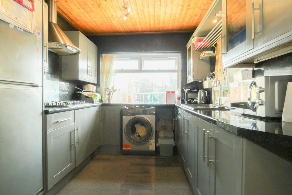 Daleside Avenue, Pudsey, LS28 8HB 3 bed semidetached house for sale