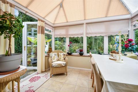 2 bedroom detached bungalow for sale, Ringwood Drive, North Baddesley, Hampshire