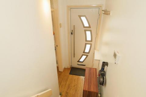 5 Ashby View, Leeds, LS13 3AG