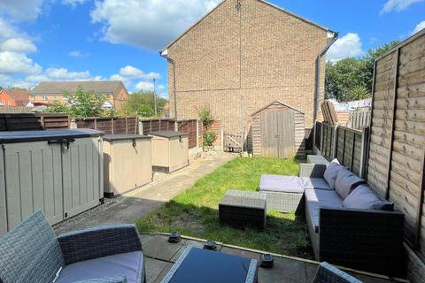 5 Ashby View, Leeds, LS13 3AG