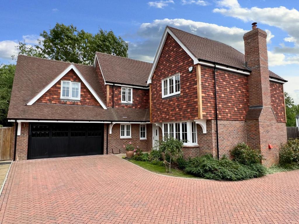 BIDDENDEN 5 bed detached house for sale £950,000