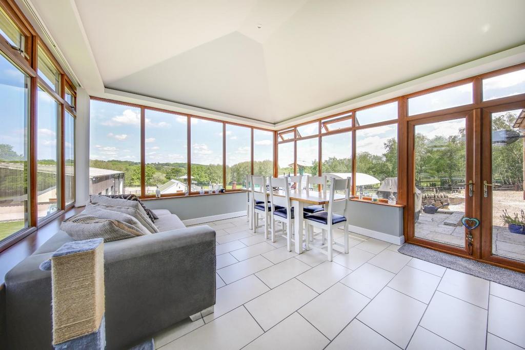 7 Conservatory.jpg