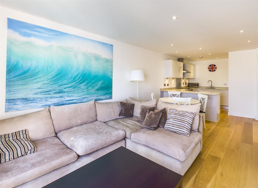 Apartment in Southampton, Ocean Village - View 3