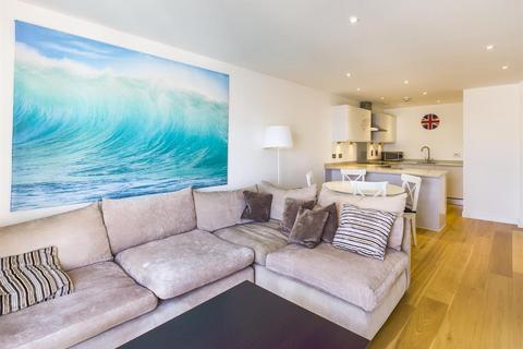 2 bedroom flat to rent, The Blake Building, Ocean Village, Southampton