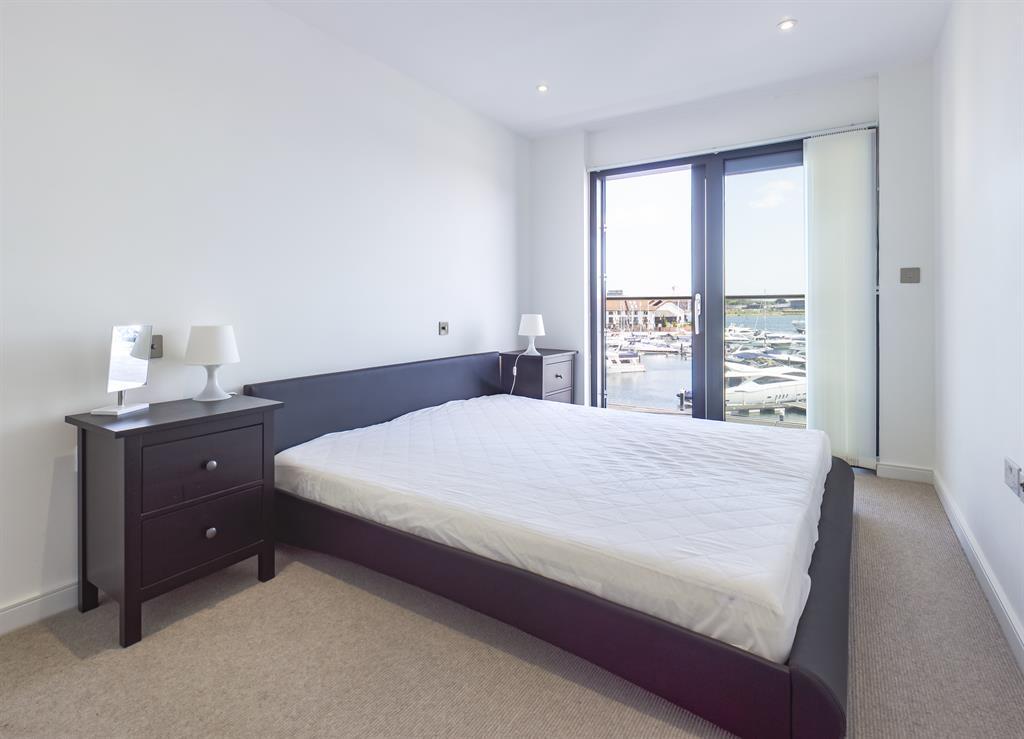 Apartment in Southampton, Ocean Village - View 6